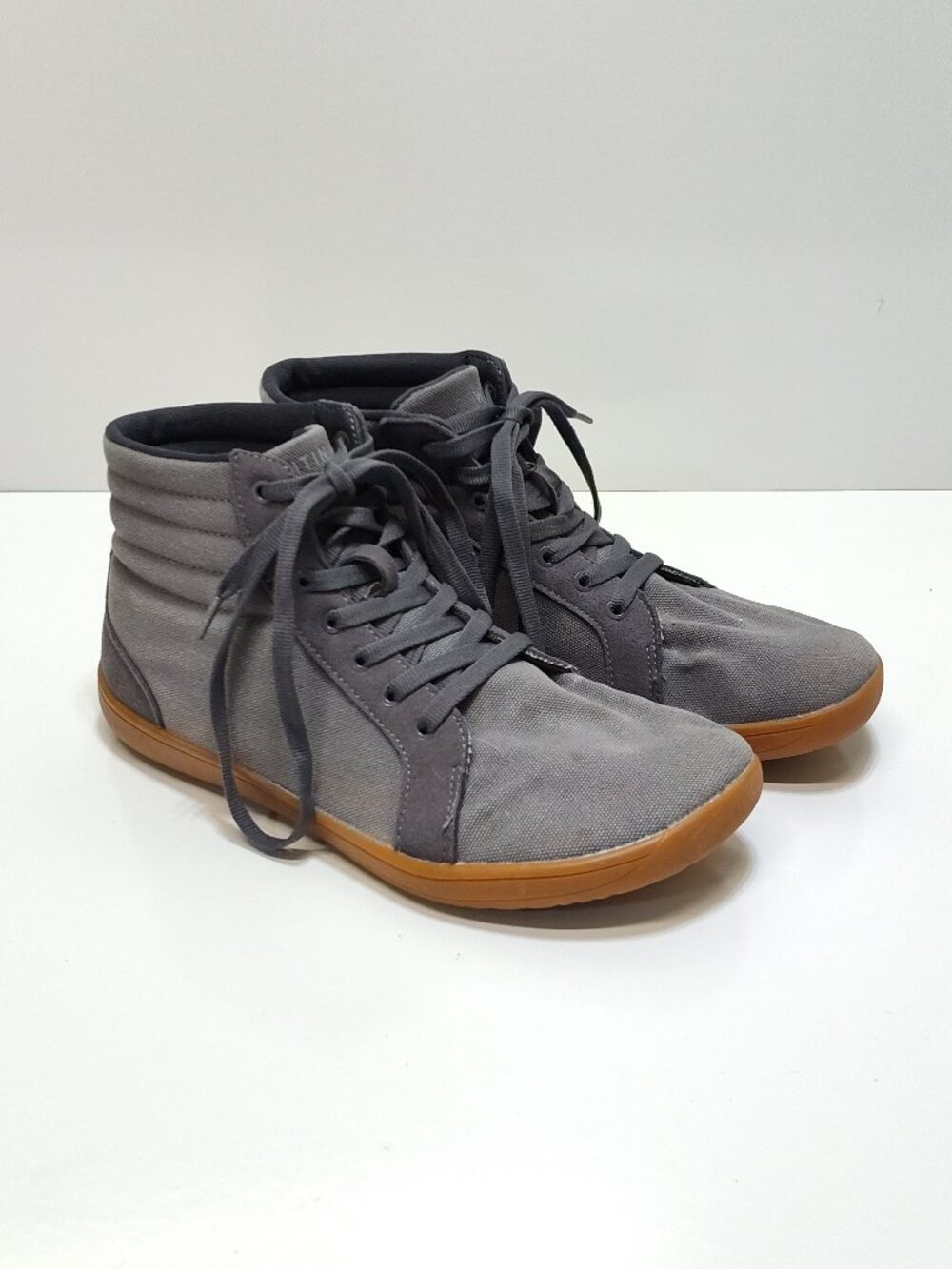 Whitin Mens Gray High-Top Sneakers US 11 Wide Canvas Material Rubber Sole Casual